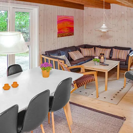 Casa de Férias Beautiful In Romo With Sauna Vesterhede